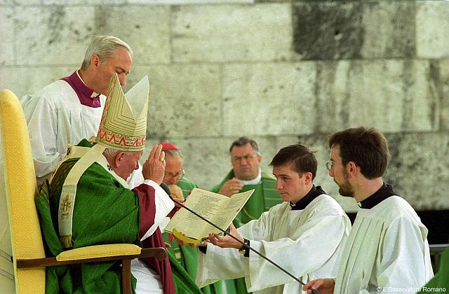 Seligsprechung von Bernhard Lichtenberg durch Papst Johannes Paul II. | Arturo Mari © L'Osservatore Romano | DAB IX/1–BN 3350,06